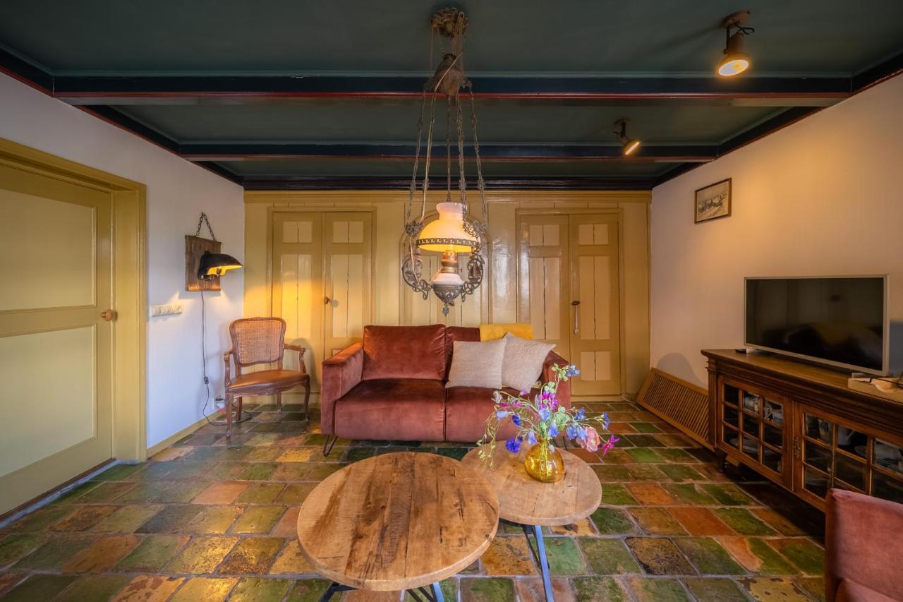 Huize Moddergat! Sleeping On The Wadden Sea. Villa Exterior photo